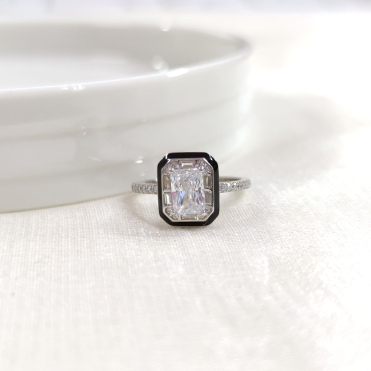 İTHAL SİYAH MİNELİ ZİRKON BAGET GÜMÜŞ YÜZÜK