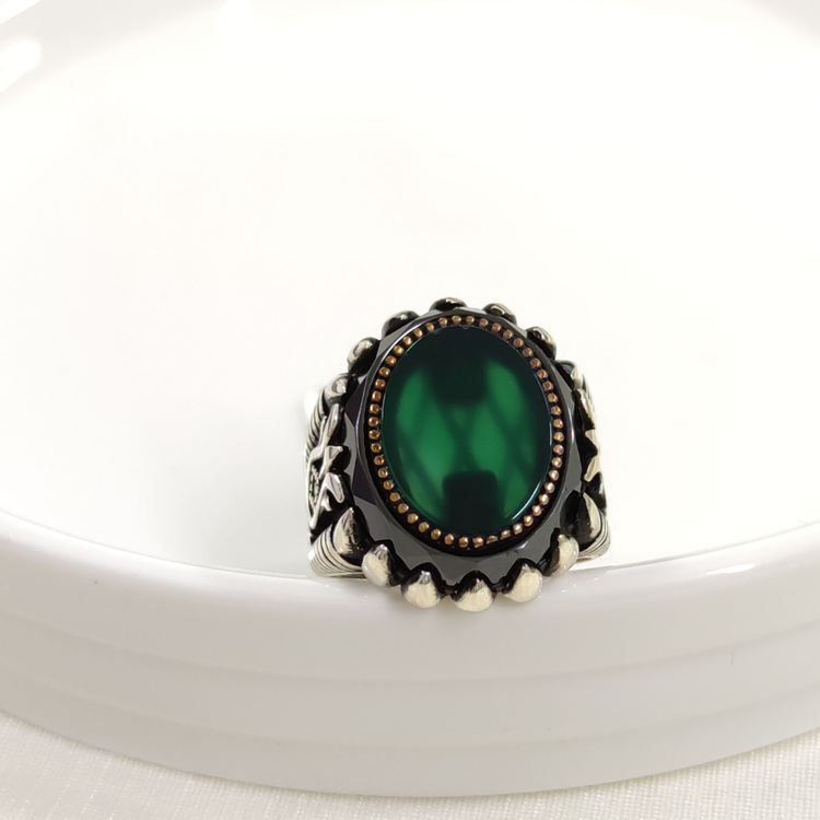 OVAL YEŞİL TAŞLI GÜMÜŞ ERKEK YÜZÜK