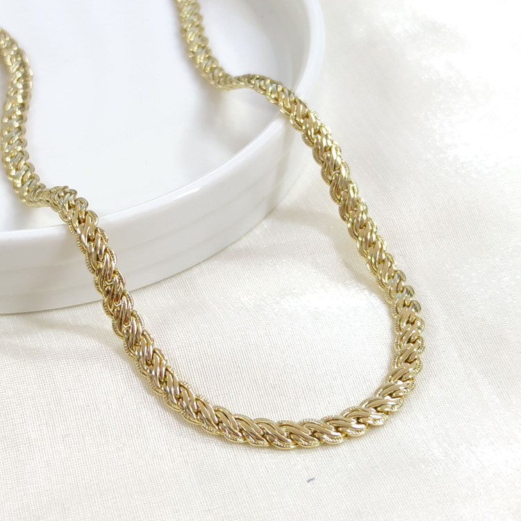 XUPING 5 MM YASSI DESENLİ BURGU ZİNCİR KOLYE 60 CM GOLD