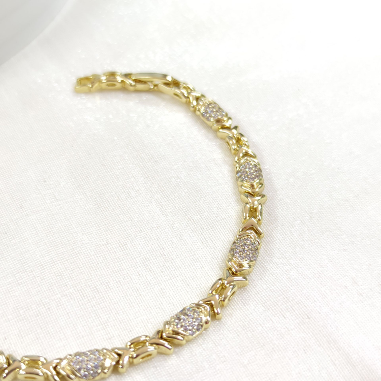 XUPING TAŞ DETAYLI BİLEKLİK GOLD 17+2 CM