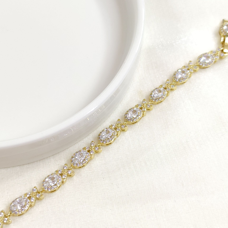 XUPING OVAL TAŞLI  BİLEKLİK GOLD 17+2 CM