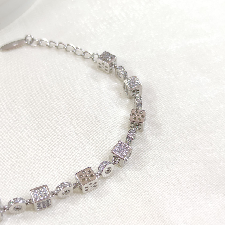 XUPING KÜP BİLEKLİK BEYAZ 17+3 CM