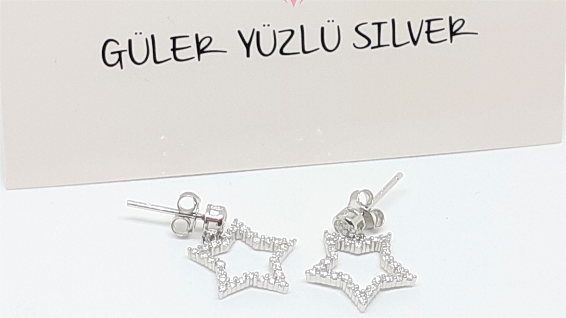 10 MM İÇİ BOŞ SALLANTILI YILDIZ ÇİVİ GÜMÜŞ KÜPE