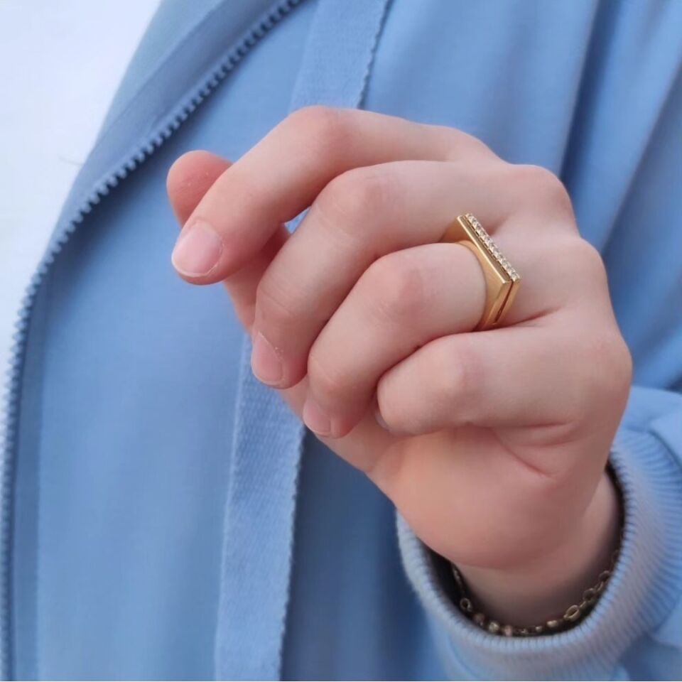 XUPING TAŞLI KARE YÜZÜK GOLD