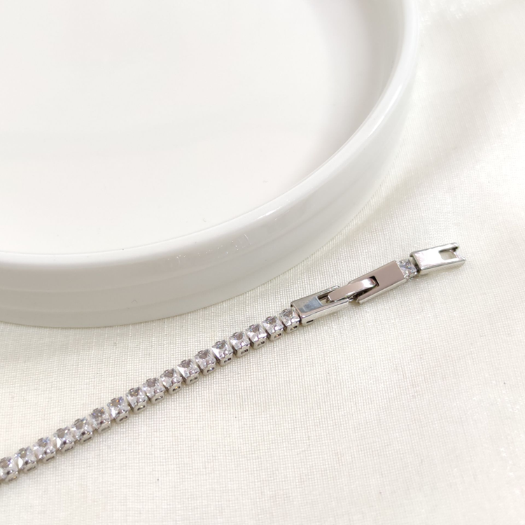 XUPING 3,5 MM BAGET SU YOLU BİLEKLİK BEYAZ 17+2 CM