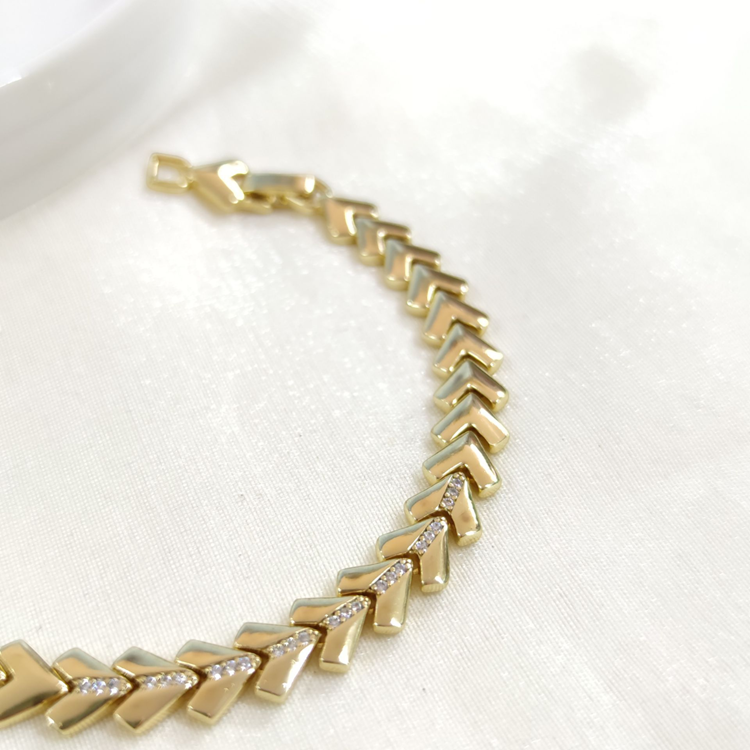 XUPING TAŞ DETAYLI OK BİLEKLİK GOLD 17+2 CM