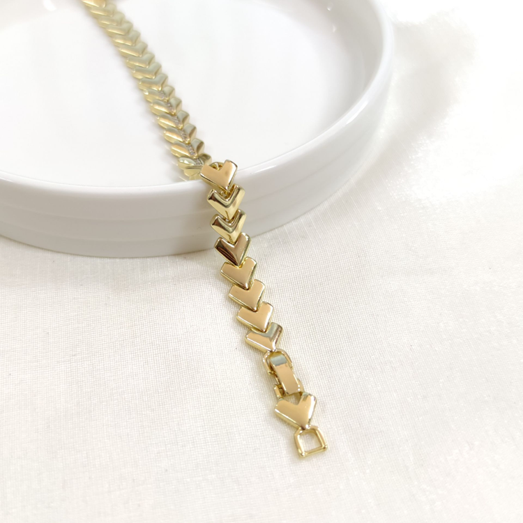 XUPING TAŞ DETAYLI OK BİLEKLİK GOLD 17+2 CM