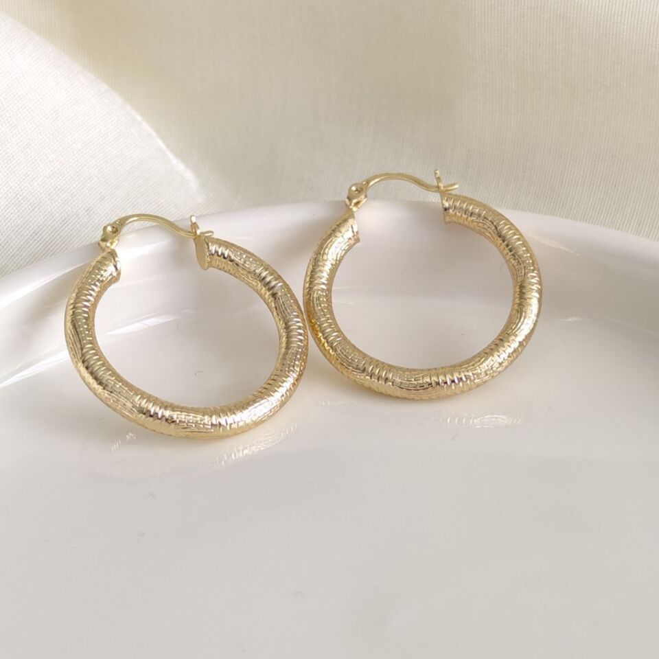 XUPING 2,5 CM KALIN BORU DESENLİ HALKA KÜPE GOLD