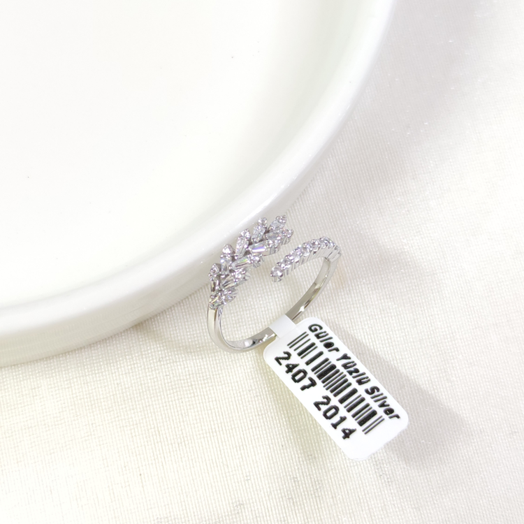 İTHAL BAŞAK BAGET TAŞLI GÜMÜŞ YÜZÜK