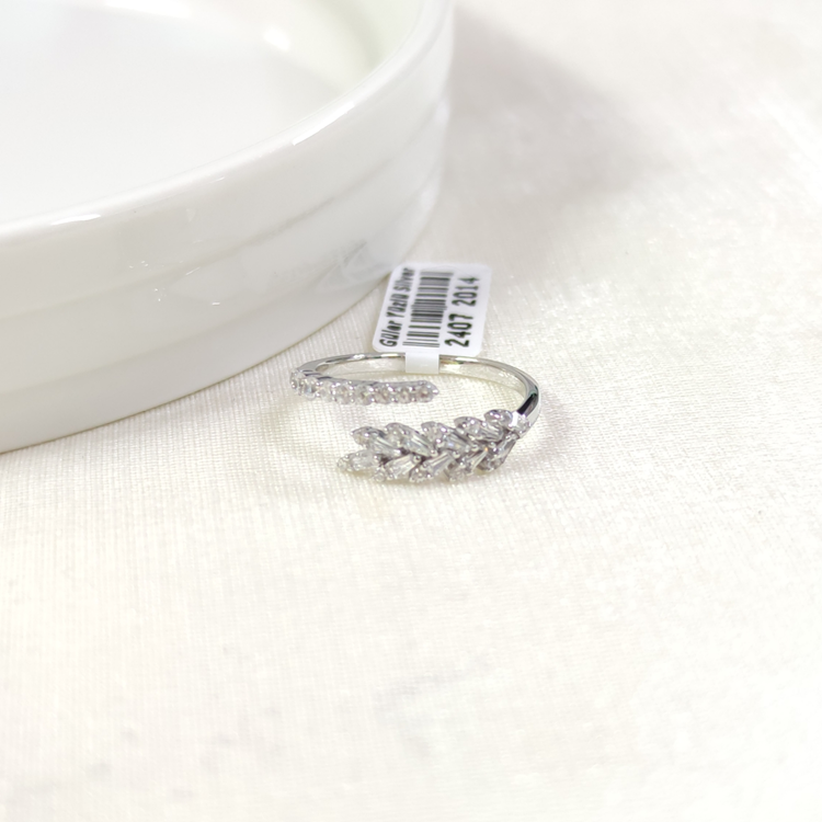 İTHAL BAŞAK BAGET TAŞLI GÜMÜŞ YÜZÜK