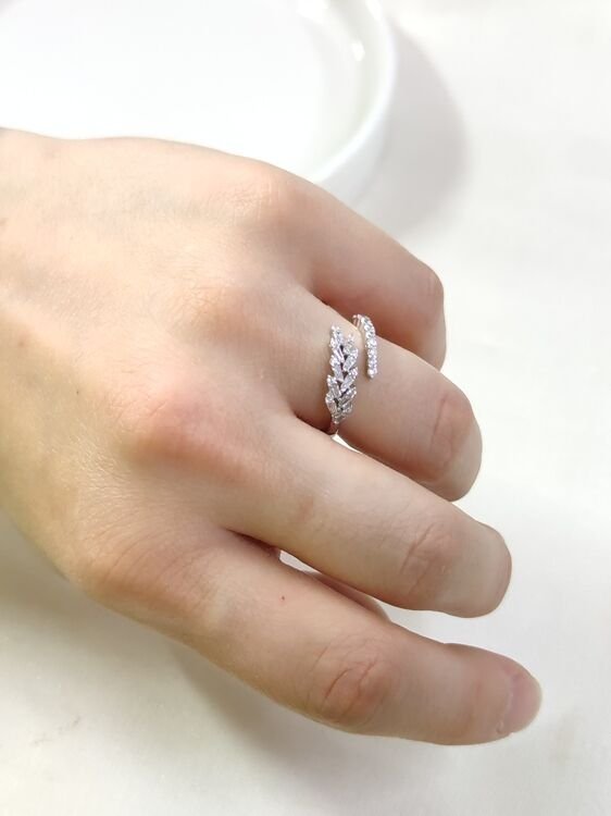 İTHAL BAŞAK BAGET TAŞLI GÜMÜŞ YÜZÜK