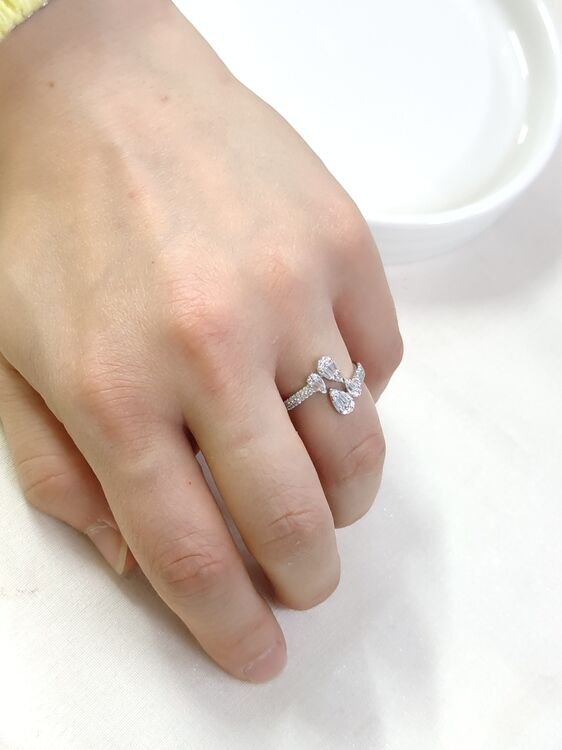 İTHAL DAMLA BAGET GÜMÜŞ YÜZÜK