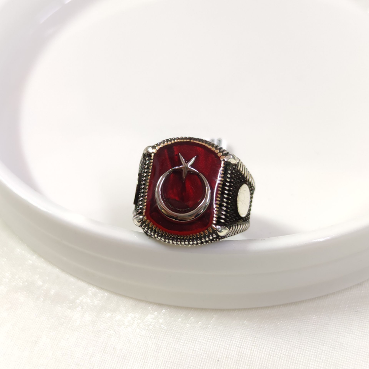 KIRMIZI DETAY AY YILDIZ GÜMÜŞ ERKEK YÜZÜK