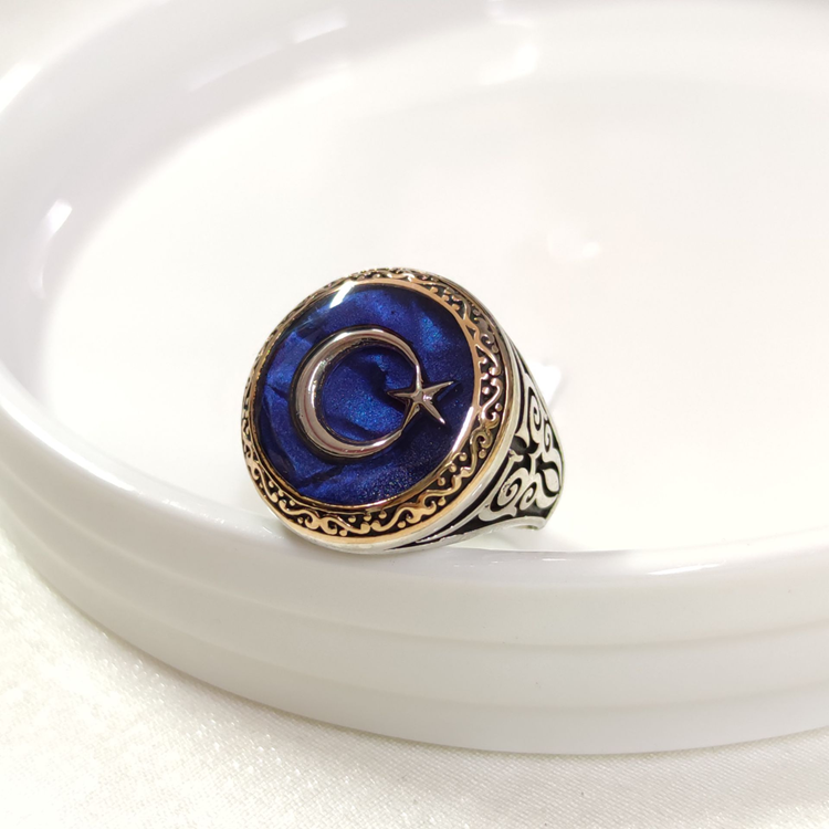 YUVARLAK MAVİ DETAY AY YILDIZ GÜMÜŞ ERKEK YÜZÜK