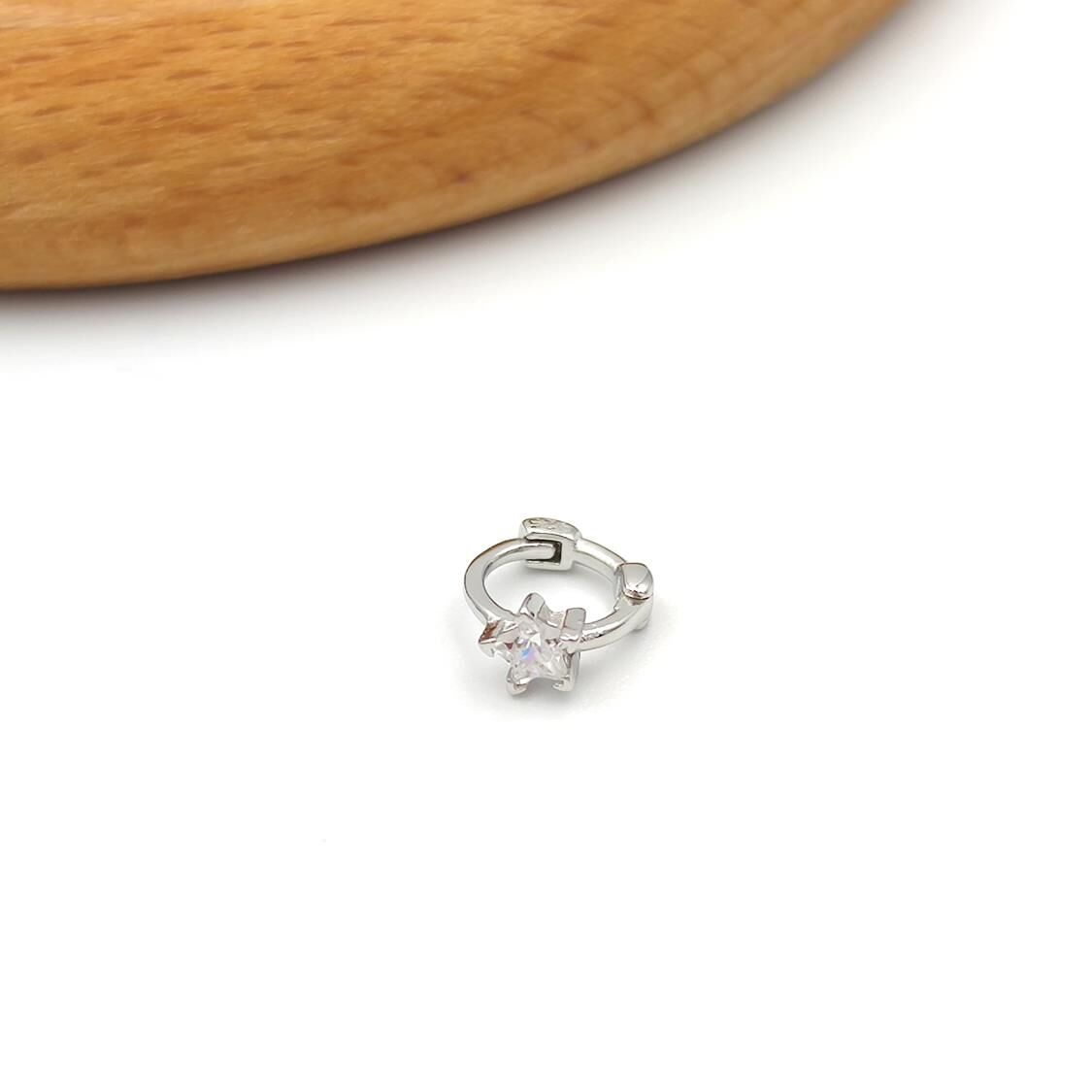 YILDIZ HALKA GÜMÜŞ TRAGUS PIERCING RODYUM BEYAZ - STD