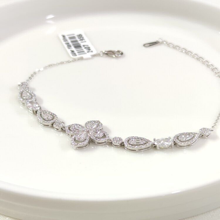 İTHAL YONCA DETAYLI TAŞLI GÜMÜŞ BİLEKLİK