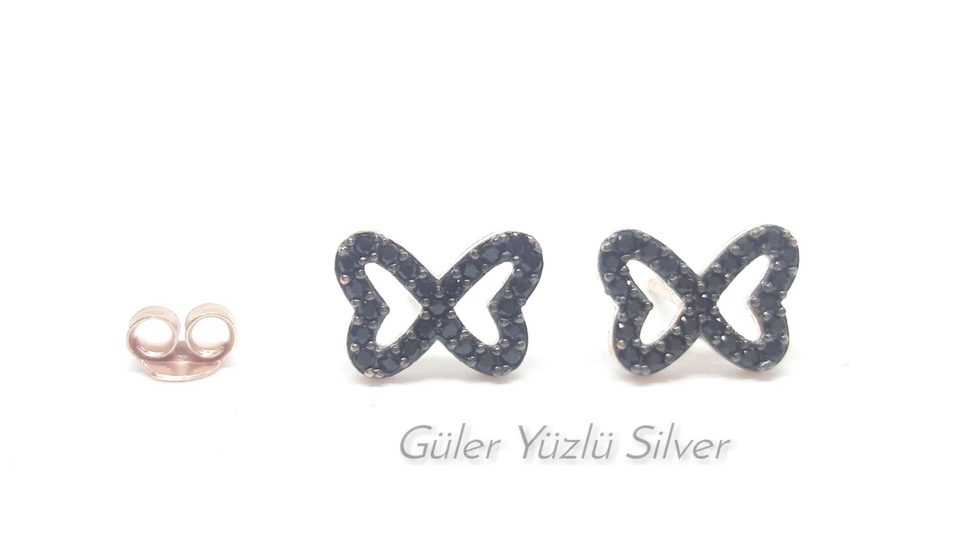 SİYAH TAŞLI İÇİ BOŞ KELEBEK GÜMÜŞ KÜPE