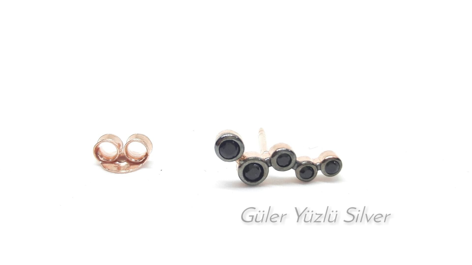 ONİX TAŞ ÇITIR ÇİVİ KÜPE (TEK)