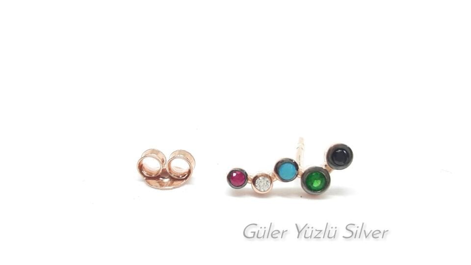 MİX TAŞ ÇITIR ÇİVİ GÜMÜŞ KÜPE (TEK)