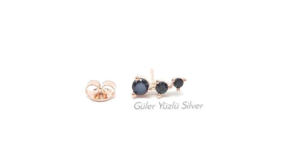 ONİX SIRALI 3 TAŞ GÜMÜŞ KÜPE (TEK)
