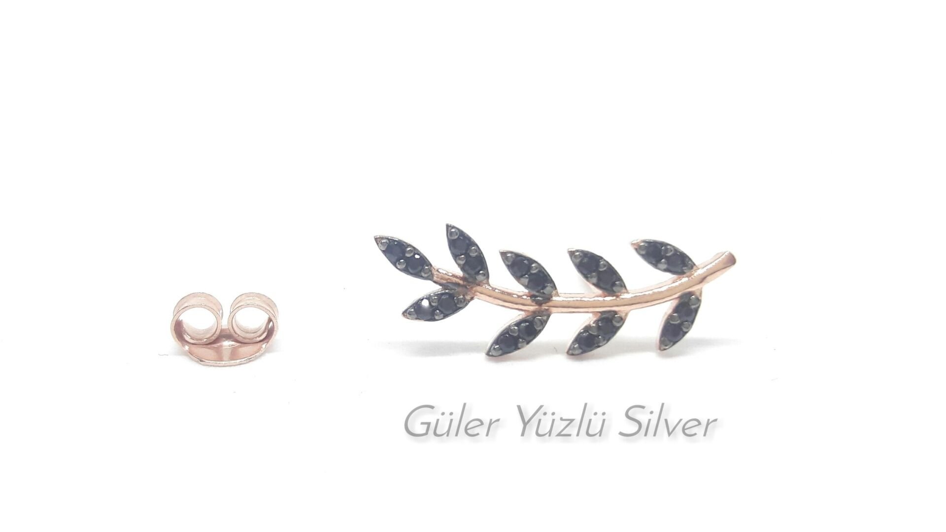 ONİX TAŞLI BAŞAK GÜMÜŞ KÜPE (TEK)