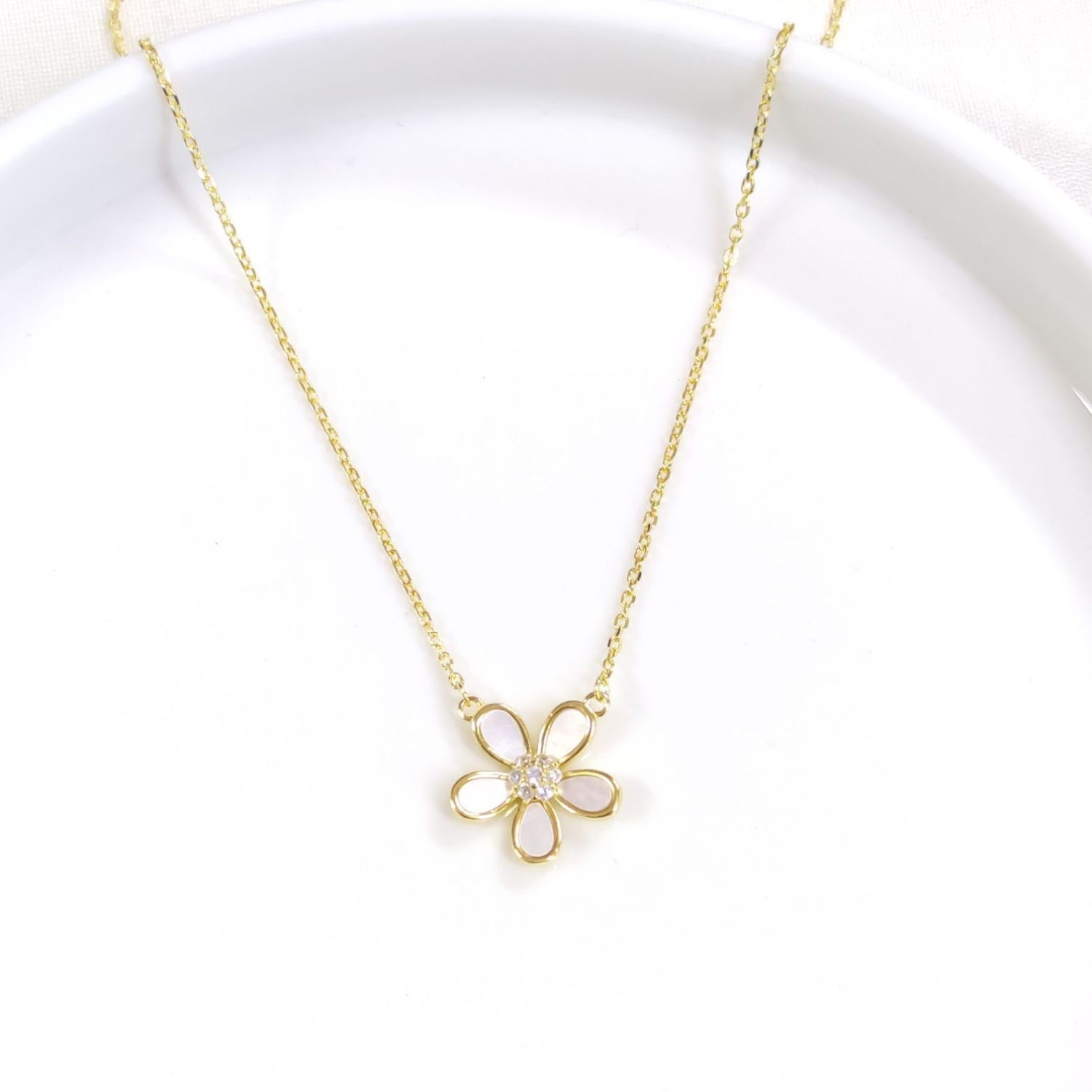 İTHAL SEDEF 15 MM PAPATYA GÜMÜŞ KOLYE