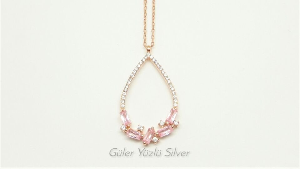 PEMBE BAGET TAŞ DAMLA GÜMÜŞ KOLYE