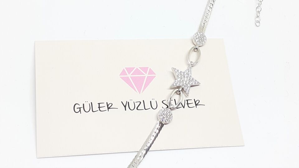 YASSI ZİNCİRLİ YILDIZ GÜMÜŞ BİLEKLİK
