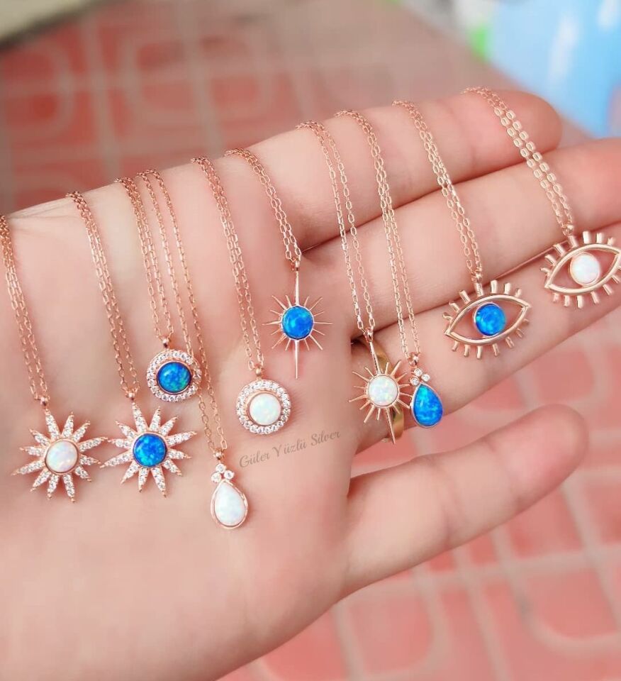 BEYAZ OPAL MİNİ DAMLA GÜMÜŞ KOLYE