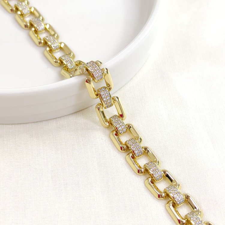 XUPING 1 CM TAŞ DETAYLI KARE BİLEKLİK GOLD 20+3 CM