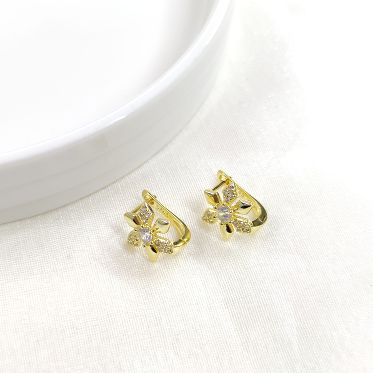 İTHAL ÇİÇEK GÜMÜŞ HALKA KÜPE