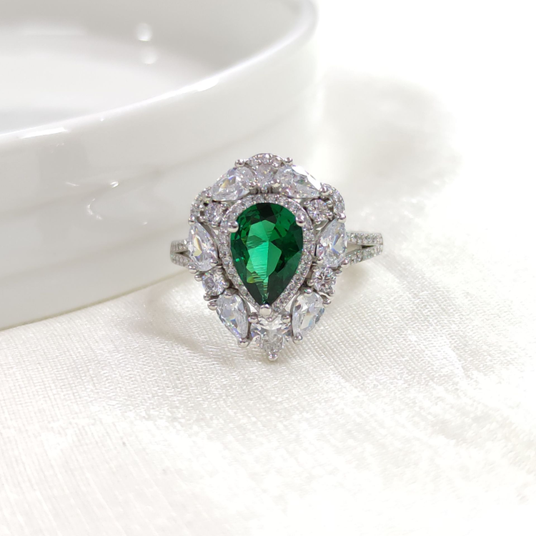 İTHAL ZÜMRÜT ZİRKON DAMLA GÜMÜŞ YÜZÜK