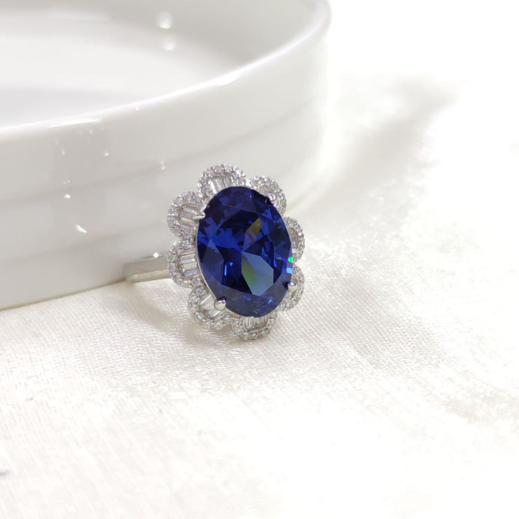 İTHAL OVAL BAGET ÇİÇEK SAFİR ZİRKON GÜMÜŞ YÜZÜK