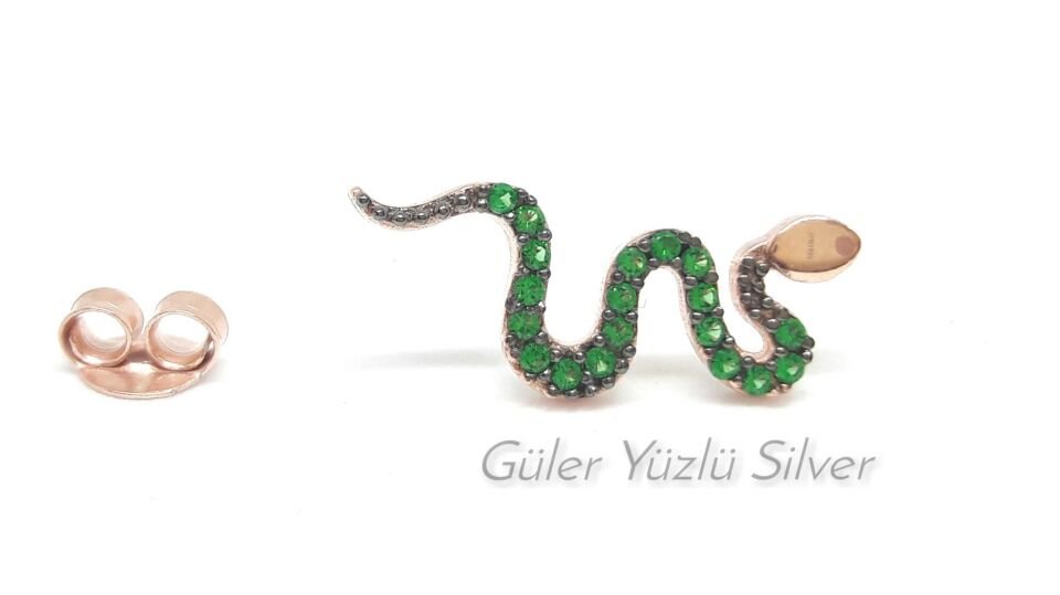 YEŞİL TAŞLI YILAN ÇİVİ GÜMÜŞ KÜPE (TEK)