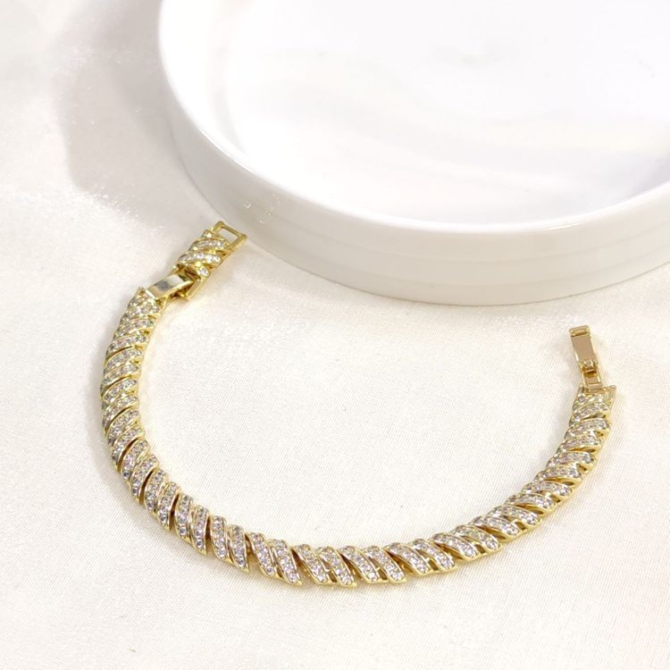 XUPING BURGU GÖRÜNÜMLÜ TAŞLI BİLEKLİK GOLD 17+2 CM
