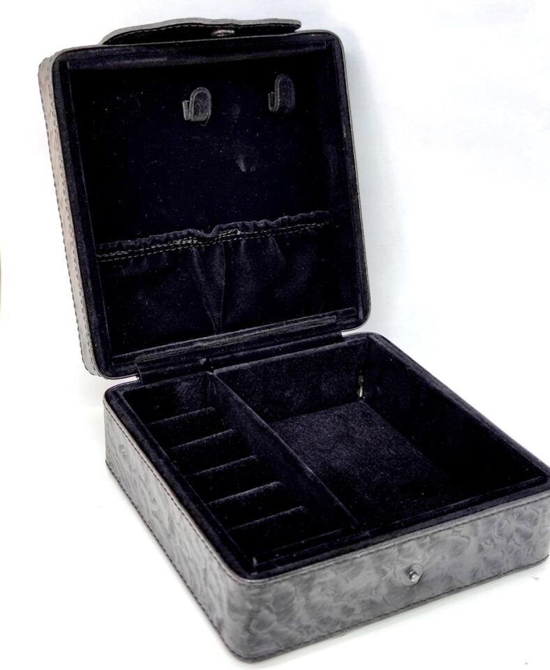 ORGANİZER KALİTELİ TAKI KUTUSU