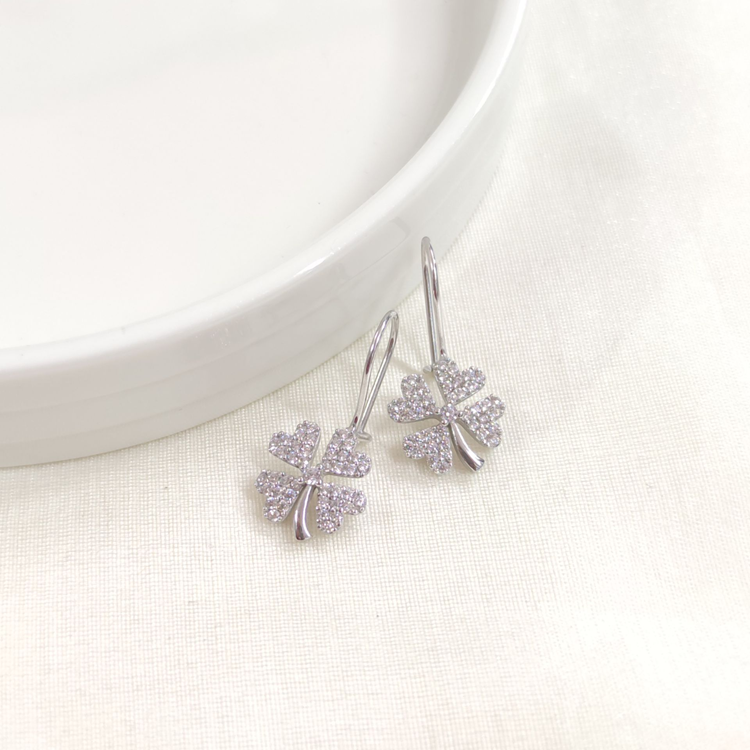 SALLANTILI YONCA GÜMÜŞ KÜPE