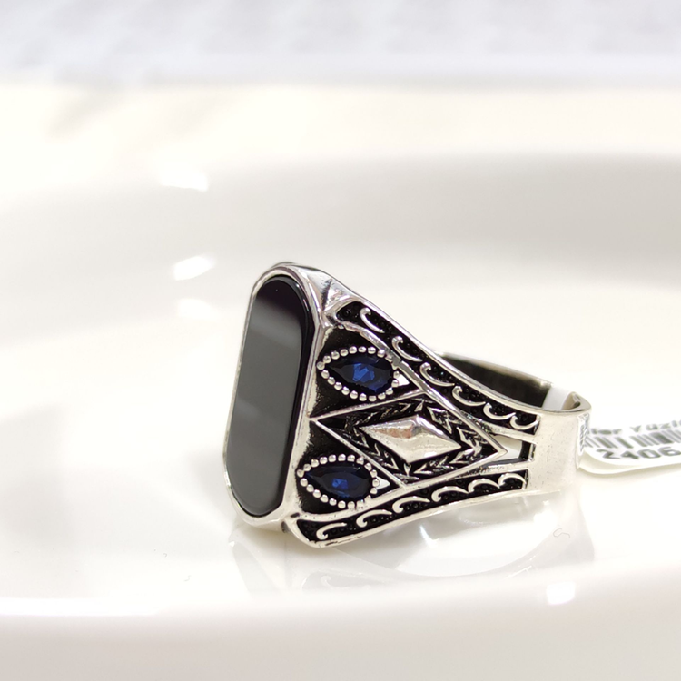 SİYAH TAŞLI GÜMÜŞ ERKEK YÜZÜK