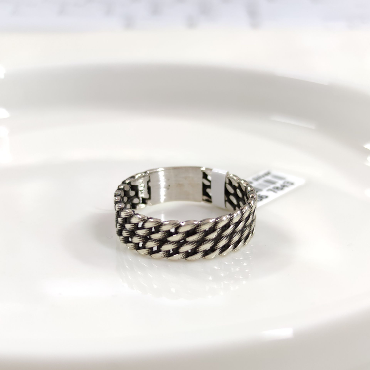 7 MM GÜMÜŞ DESENLİ OKSİTLİ ALYANS YÜZÜK