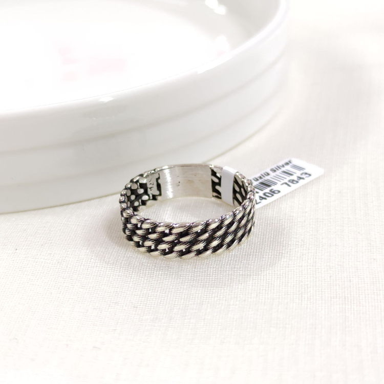 7 MM GÜMÜŞ DESENLİ OKSİTLİ ALYANS YÜZÜK