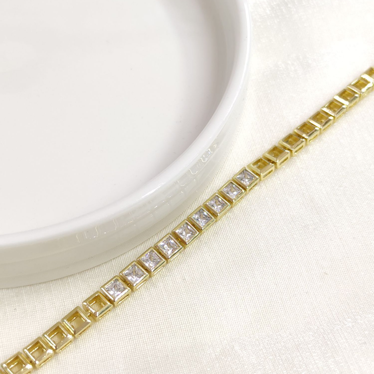 XUPING TAŞLI KARE BİLEKLİK GOLD 17+2CM