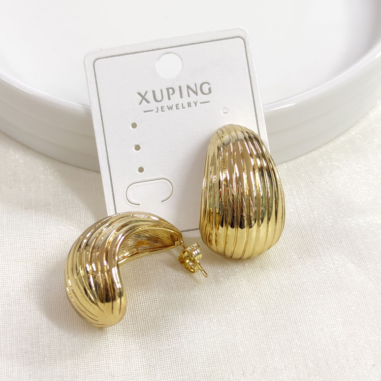 XUPING 3 CM ÇİVİ MİDYE KÜPE GOLD