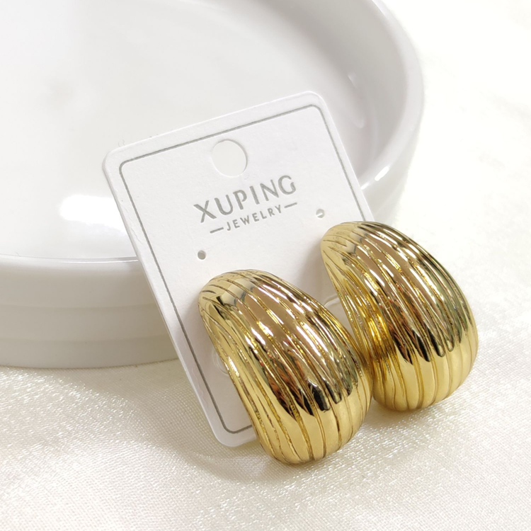 XUPING 3 CM ÇİVİ MİDYE KÜPE GOLD