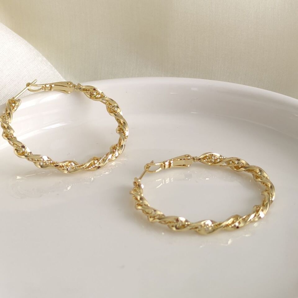 XUPING 3,3 CM BÜYÜK BURGU HALKA KÜPE GOLD