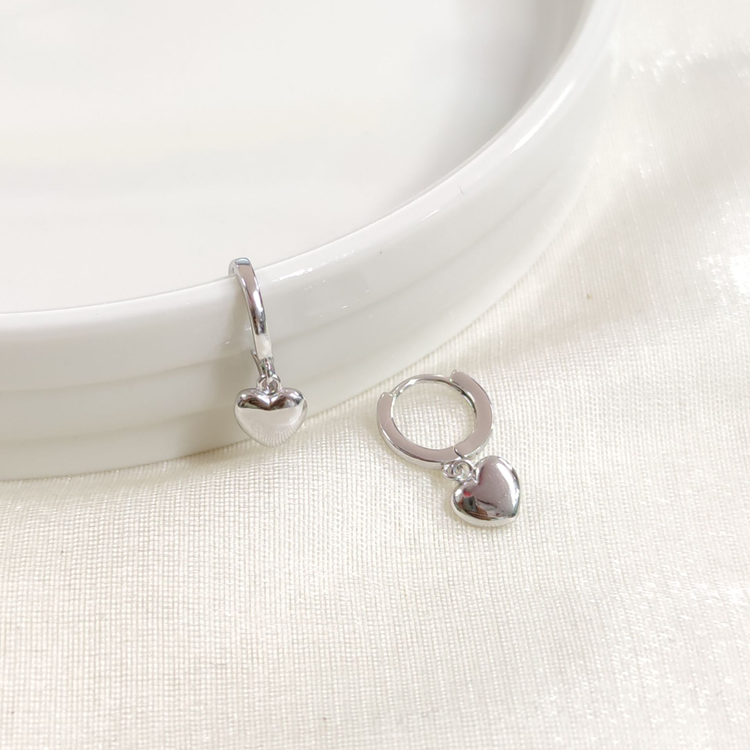 İTHAL KALP GÜMÜŞ 8 MM HALKA KÜPE