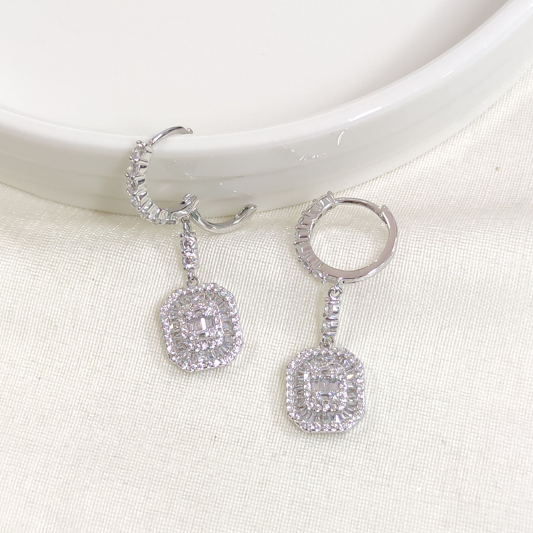 İTHAL SALLANTILI BAGET GÜMÜŞ 10 MM HALKA KÜPE