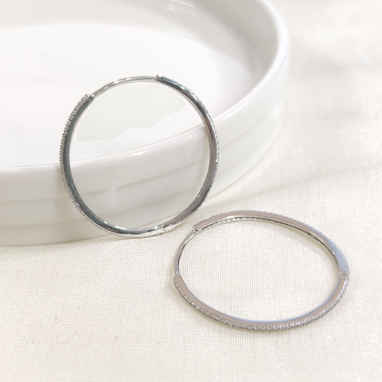 İTHAL 33 MM TAŞLI GÜMÜŞ HALKA KÜPE