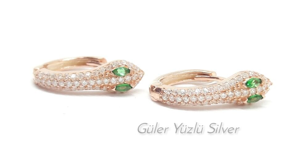 11 MM YEŞİL TAŞLI YILAN HALKA GÜMÜŞ KÜPE