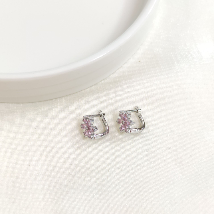 İTHAL 7 MM PEMBE LOTUS GÜMÜŞ HALKA KÜPE