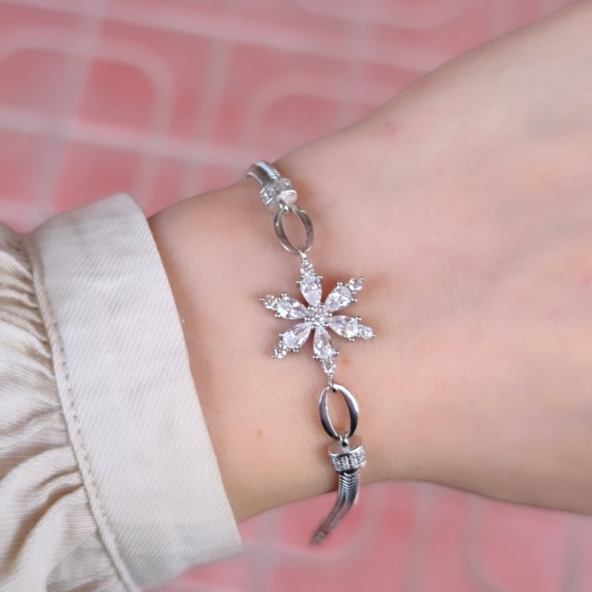 YASSI ZİNCİR LOTUS GÜMÜŞ BİLEKLİK 17 + 3 CM